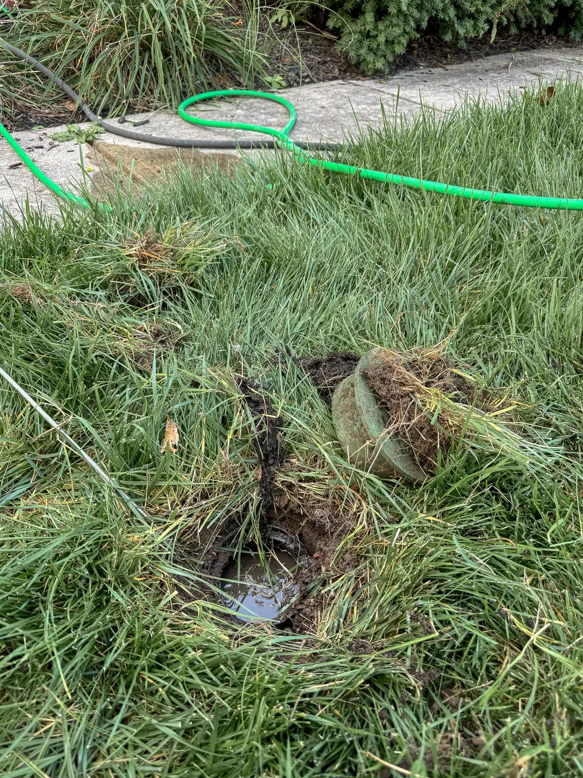 Exposed drain exit with clogged cap